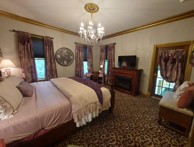 Amethyst Room, Peabody House
